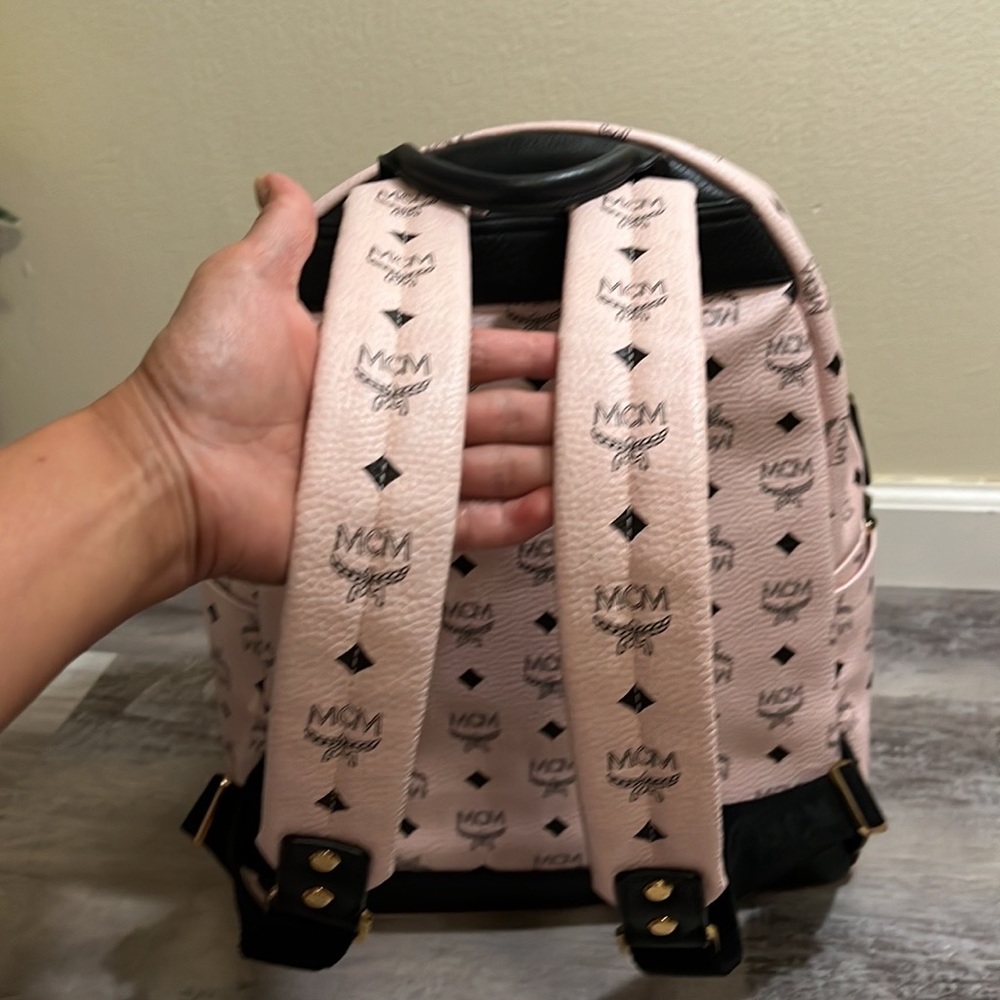 MCM large backpacks with detachable front pockets and use as crossbody bags.. - Picture 5 of 12